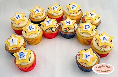 Stars-Happy-Birthday-Cupcakes