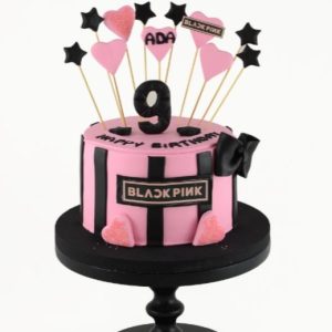 Black Pink Cake