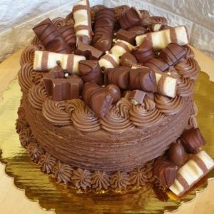 Kinder bueno cake