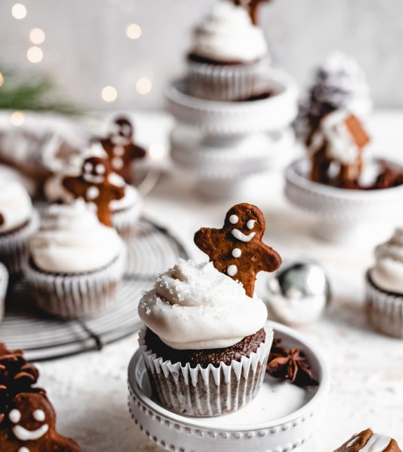 Mini Gingerbread Man
Christmas Cupcakes